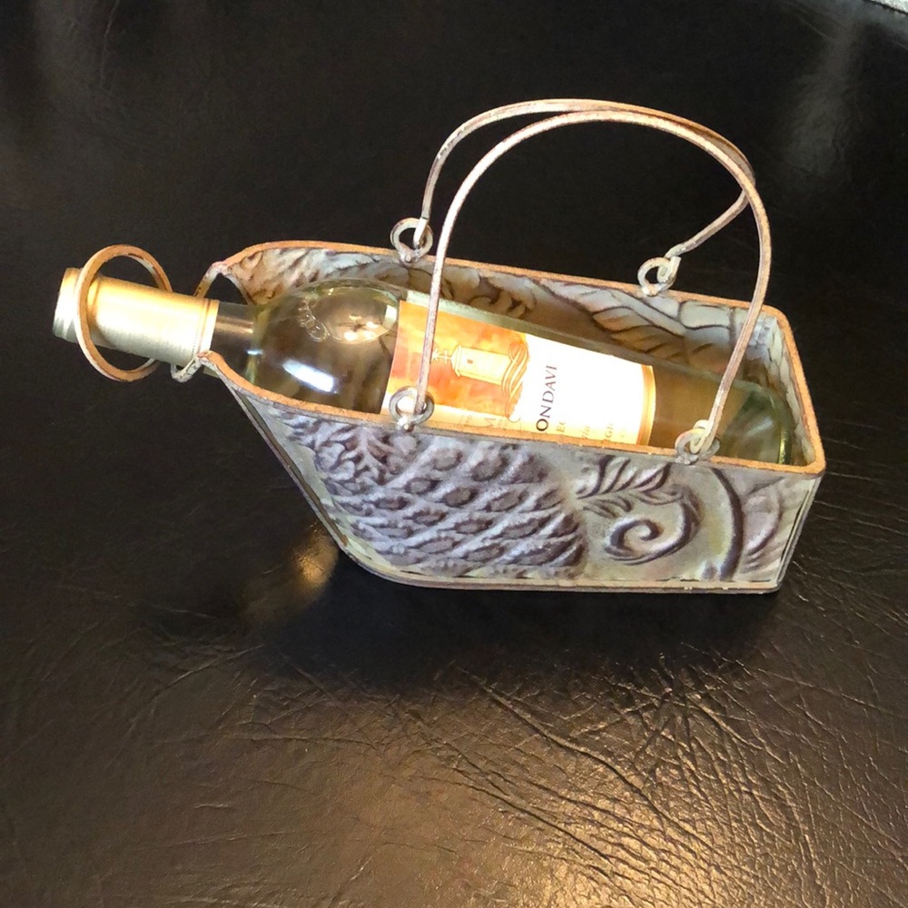 Metal Wine bottle Holder